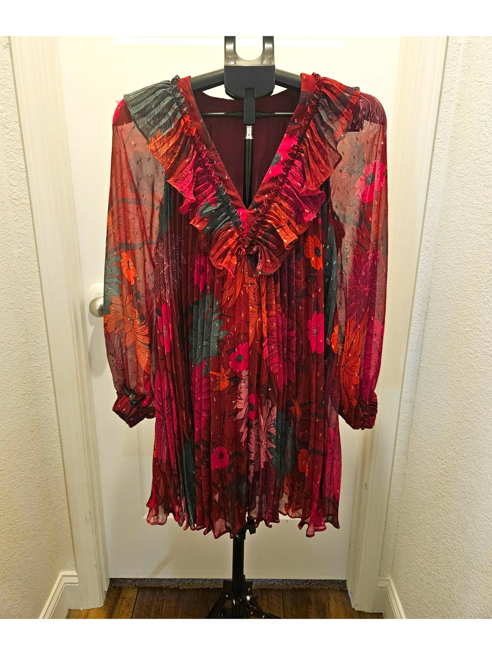 Anthropologie Floral Chiffon V-Neck Ruffle Pleated Lined Dress S Burgundy